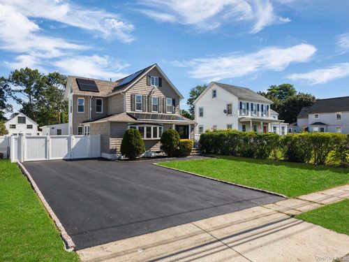 51 Sterling Pl, Amityville, NY, 11701-2923 | Card Image