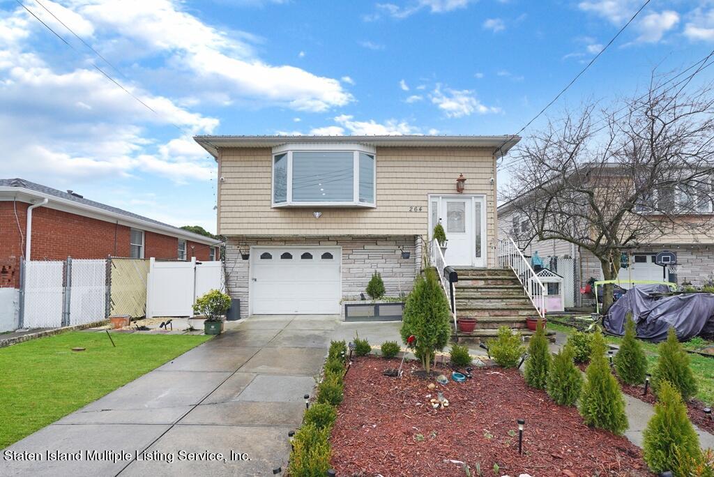 Vogel Ave, Staten Island, NY 10309