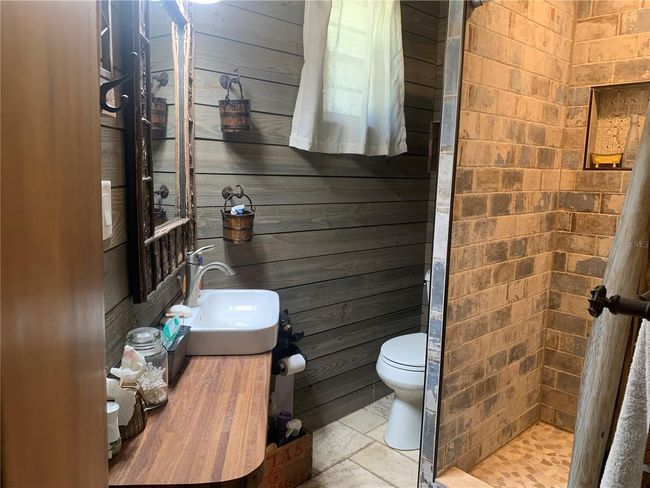 24645 Ne 177 Th Ter, House other with 2 bedrooms, 1 bathrooms and null parking in Fort Mc Coy FL | Image 36