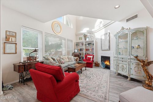 unit-2-10256 N 12th Pl, Phoenix, AZ, 85020-1682 | Card Image