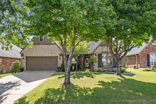 8238 S 100th East Pl, Tulsa, OK, 74133-4544 | Card Image