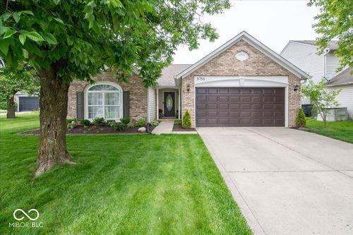 6766 Lexington Cir, Zionsville, IN, 46077-9164 | Card Image