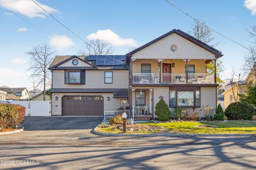 215 Fischer Blvd, Toms River, NJ, 08753-6206 | Card Image