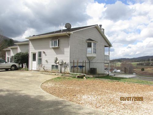 46 Mockingbird Ln, Hayesville, NC, 28904-7886 | Card Image