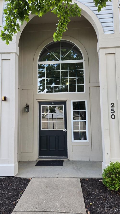 250 Gateway Dr, Milford, OH, 45150-8706 | Card Image