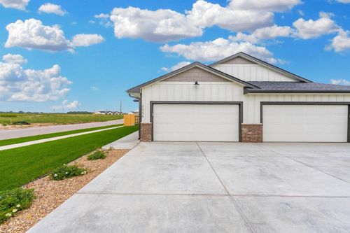 2013 N Reece St, Goddard, KS, 67052 | Card Image