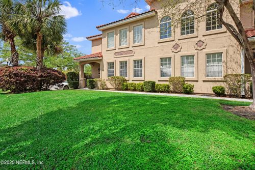 3852 La Vista Cir, JACKSONVILLE, FL, 32217 | Card Image