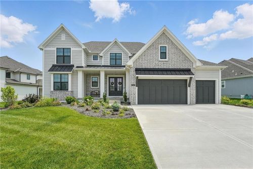 17137 Barton St, Overland Park, KS, 66221-7122 | Card Image