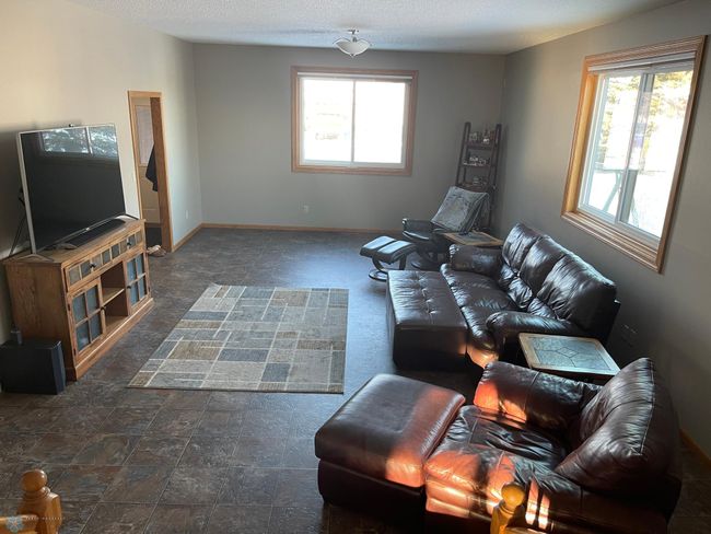 Family Room | Image 17