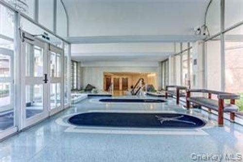 ste-1a-54-40 Little Neck Pkwy, Little Neck, NY, 11362-2205 | Card Image