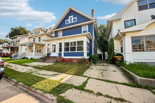 1031 Ridge Ave, ROCKFORD, IL, 61103-6051 | Card Image