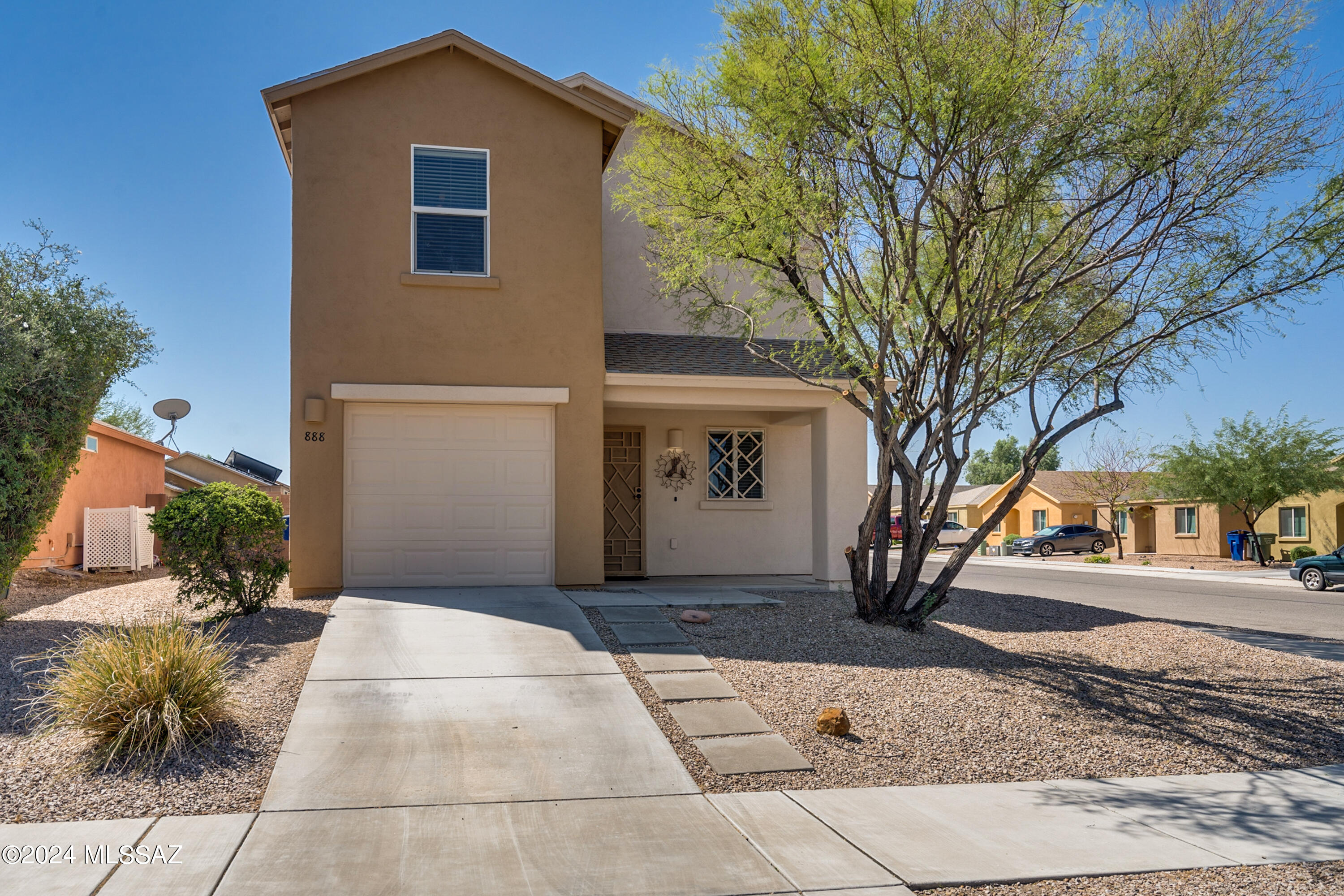 Robert Hansen Dr, Tucson, AZ 85706