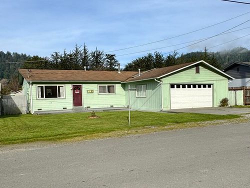 106 Ogle Ave, Rio Dell, CA, 95562-1011 | Card Image