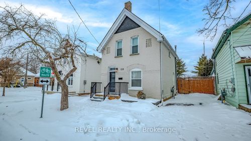 128 Cayuga St, Brantford, ON, N3S1X4 | Card Image