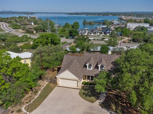 104 Kingsoak Dr, Marble Falls, TX, 78654 | Card Image