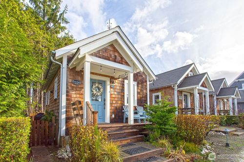 47 Beach Cabin Ln, Pacific Beach, WA, 98571 | Card Image