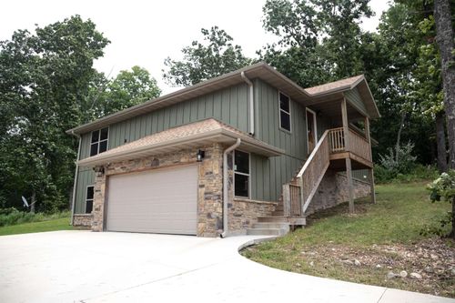 207 Juniper Ave, Cabool, MO, 65689-9157 | Card Image