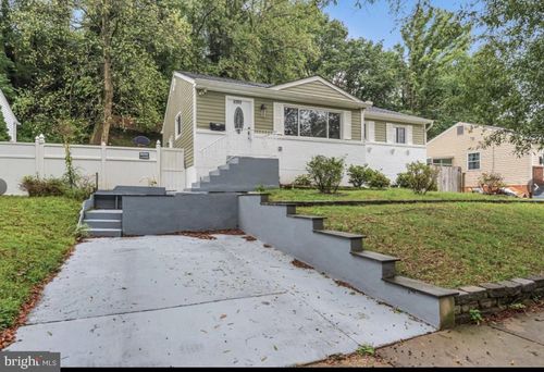 6701 Furman Pkwy, RIVERDALE, MD, 20737-3012 | Card Image