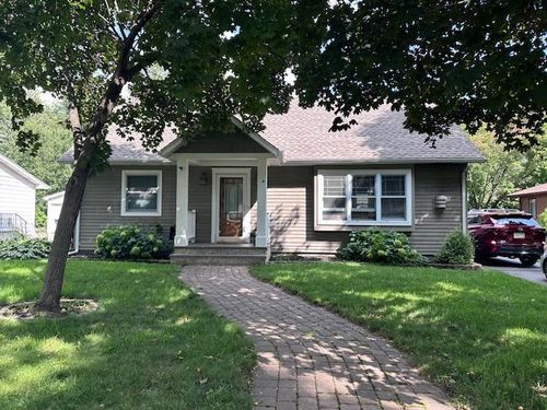 901 17th St Sw, Willmar, MN, 56201-2837 | Card Image