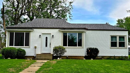 110 E Park Avenue, Deer Creek, IL, 61733 | Card Image