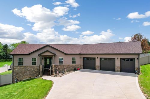 1885 Greenbriar Way, Nashport, OH, 43830-0016 | Card Image