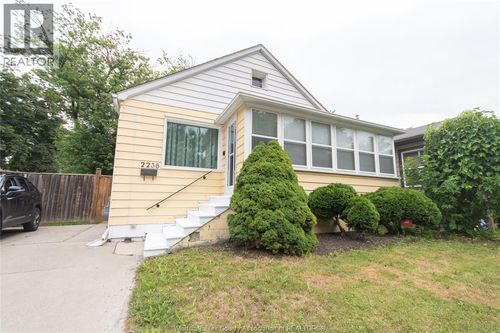2236 Church St, Windsor, ON, N8X1V9 | Card Image