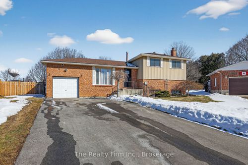 14 Linden Pl, Ingersoll, ON, N5C3S7 | Card Image