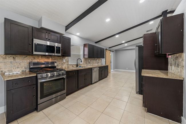 15696 Ferris Pl, House other with 5 bedrooms, 3 bathrooms and null parking in LOXAHATCHEE FL | Image 10