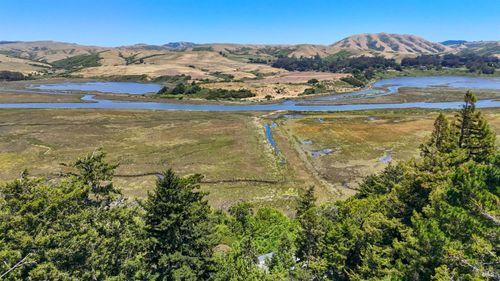 20 Drakes View Dr, Inverness, CA, 94937-9768 | Card Image