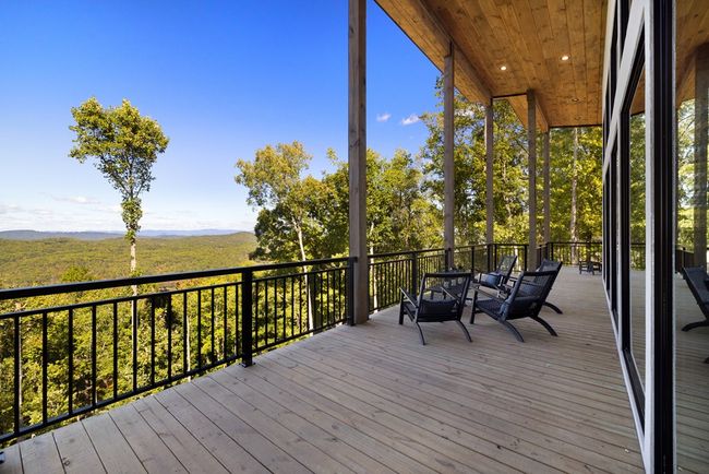 714 Scouts Overlook, Home with 4 bedrooms, 5 bathrooms and null parking in MORGANTON GA | Image 15