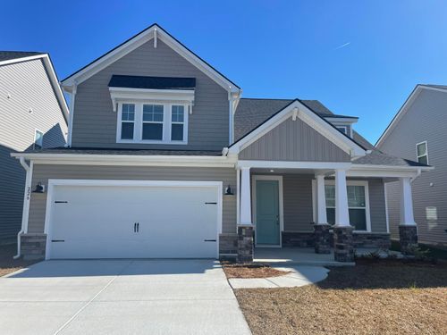 226 Bering Ln, Summerville, SC, 29486-2435 | Card Image