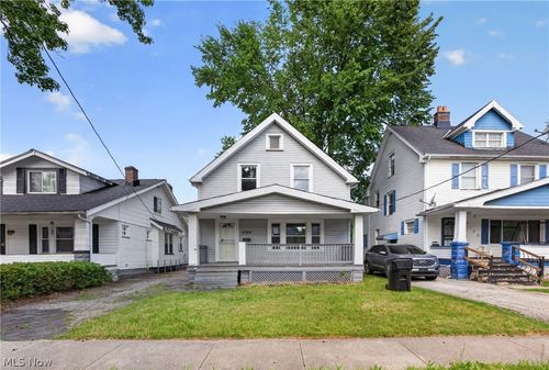 3194 E 132nd St, Cleveland, OH, 44120-3222 | Card Image
