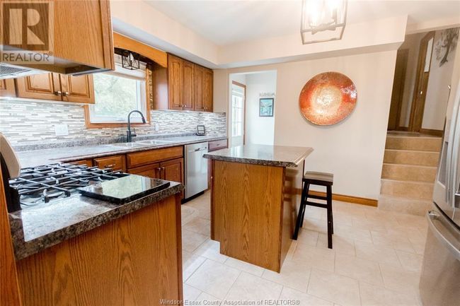 13496 13 Th Concession Rd, Home with 3 bedrooms, 2 bathrooms and null parking in Essex ON | Image 8