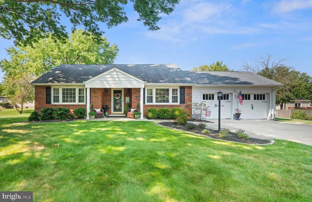 Primrose Pl, Ewing, NJ 08638