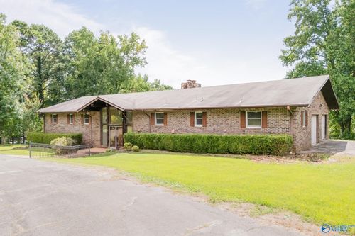356 Springhill Rd Nw, Huntsville, AL, 35806-1736 | Card Image