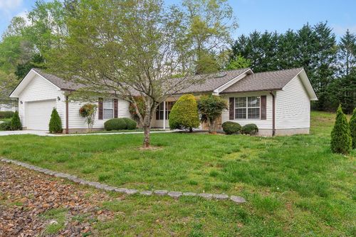 15 Cove Xing, Franklin, NC, 28734-2889 | Card Image