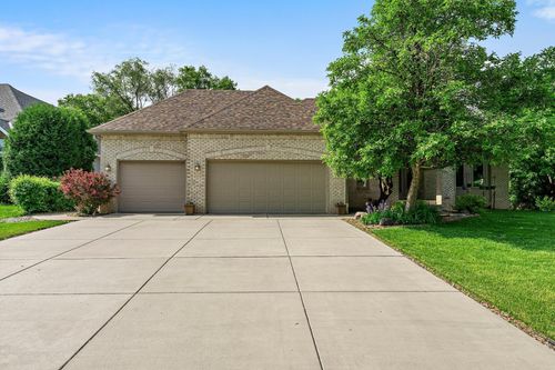2701 Ashley Ter, New Brighton, MN, 55112-3157 | Card Image