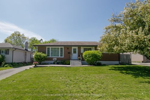 112 Prospect Hill, Trenton, ON, K8V2V3 | Card Image