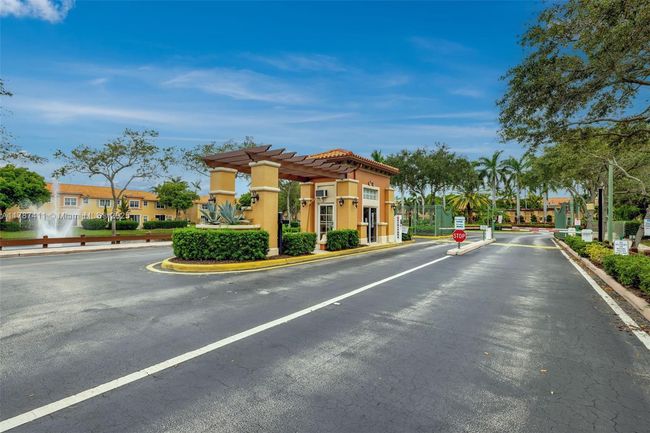 3004 - 4971 Leeward Ln, Condo with 3 bedrooms, 3 bathrooms and null parking in Fort Lauderdale FL | Image 29