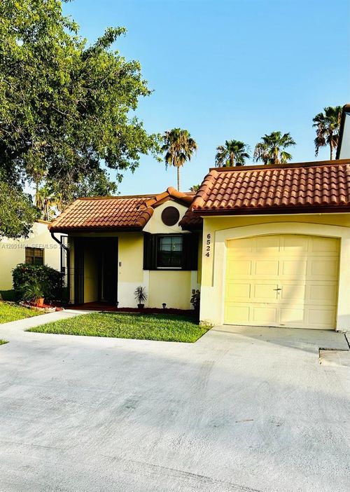 6524 Nw 188th Ln, Hialeah, FL, 33015-4728 | Card Image