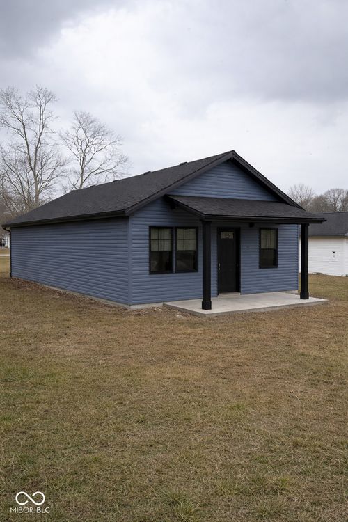 3692 Kensington Sq, North Vernon, IN, 47265-8629 | Card Image