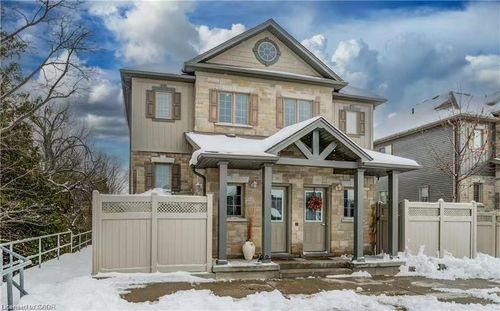 34d-931 Glasgow Street, Kitchener, ON, N2N0B5 | Card Image