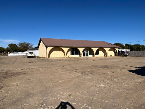 3810 W 24th St, Plainview, TX, 79072-1522 | Card Image