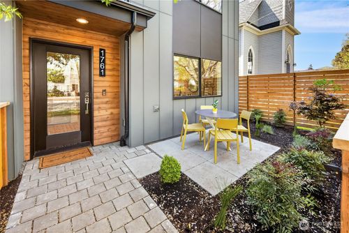 1761 Nw 62nd St, Seattle, WA, 98107-2361 | Card Image