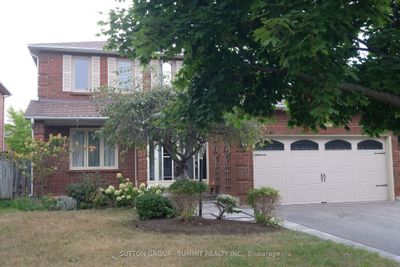 1365 Bishopstoke Way, House other with 4 bedrooms, 4 bathrooms and 4 parking in Oakville ON | Image 3