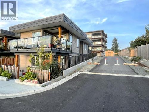 6900 Burnaby St, Powell River, BC, V8A1Y9 | Card Image