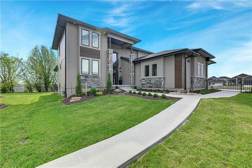 16071 S Twilight Ln, Olathe, KS, 66062-2237 | Card Image