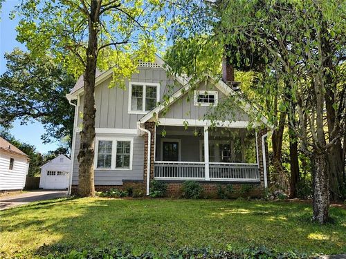 211 Greenwood Cir, Decatur, GA, 30030-3104 | Card Image