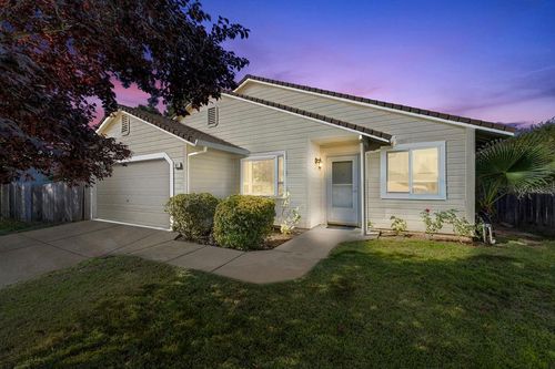 811 Keyser Dr, Wheatland, CA, 95692-9448 | Card Image