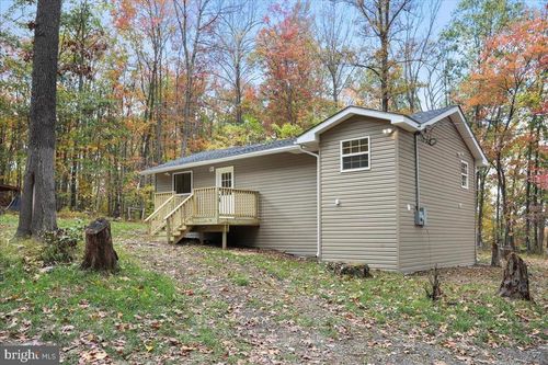 169 Oasis Ln, GERRARDSTOWN, WV, 25420-3035 | Card Image